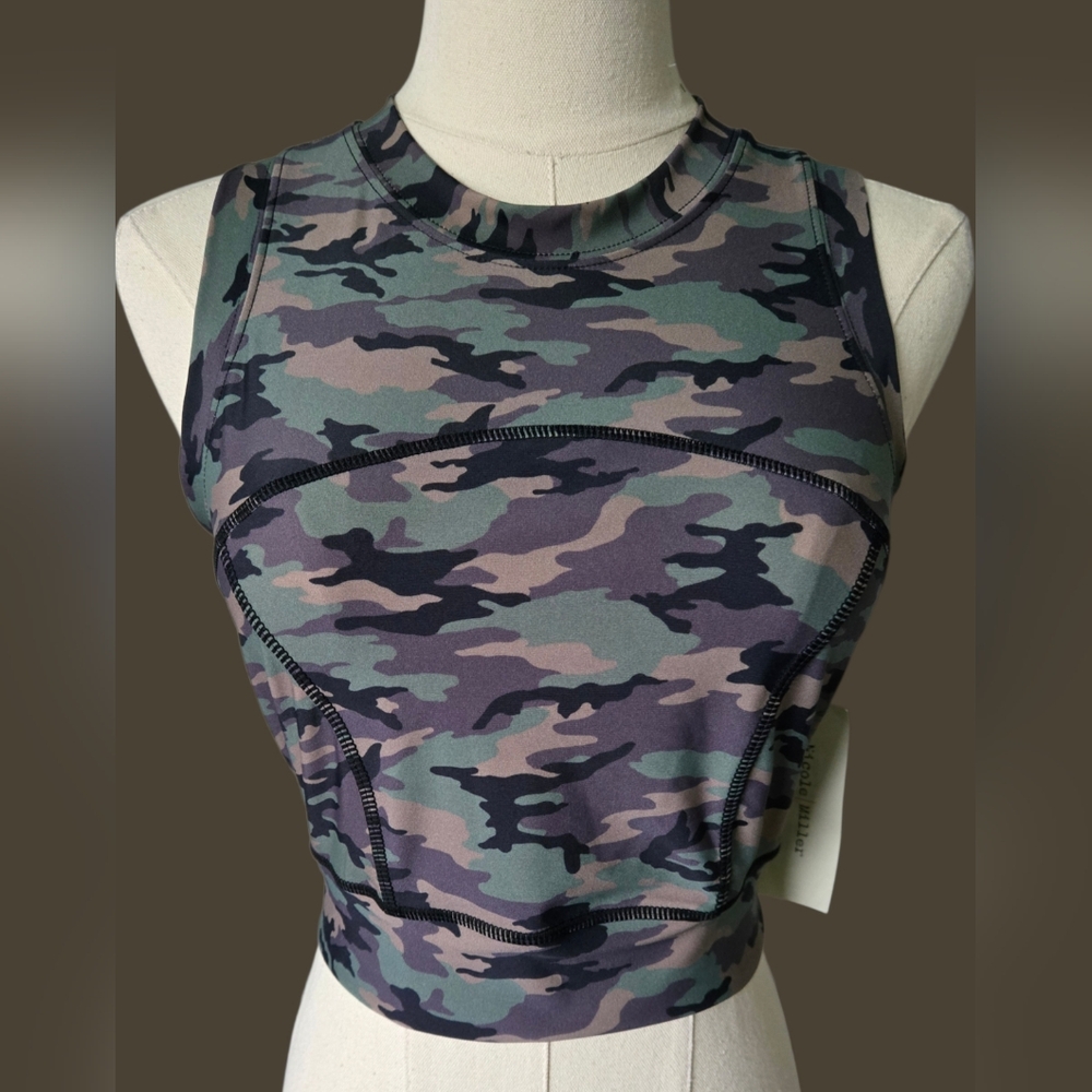 NWT Nicole Miller Activewear Bundle/4 Printed Athletic Crop Tops - Picture 6 of 11